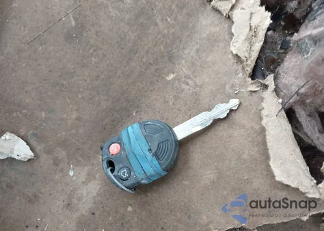 2012 Ford Escape Xlt z USA, uszkodzony, nr VIN 1FMCU9DG9CKB63876